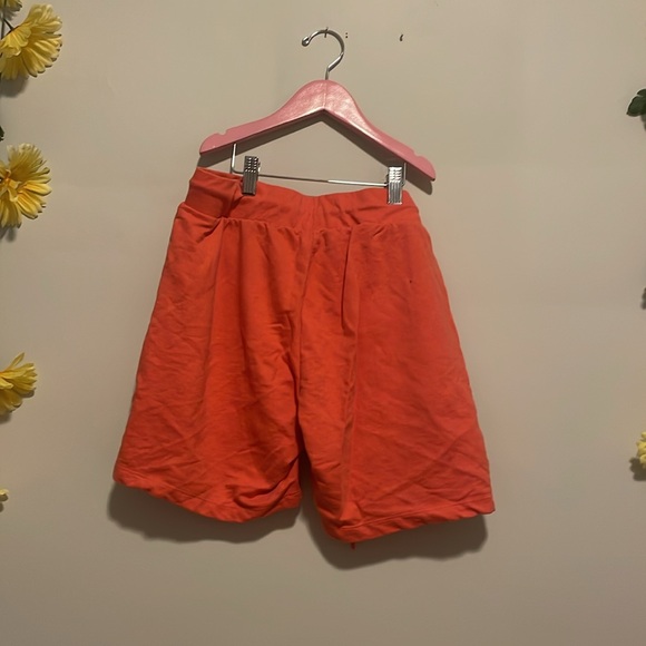 Orange sweatpant shorts - Picture 2 of 3